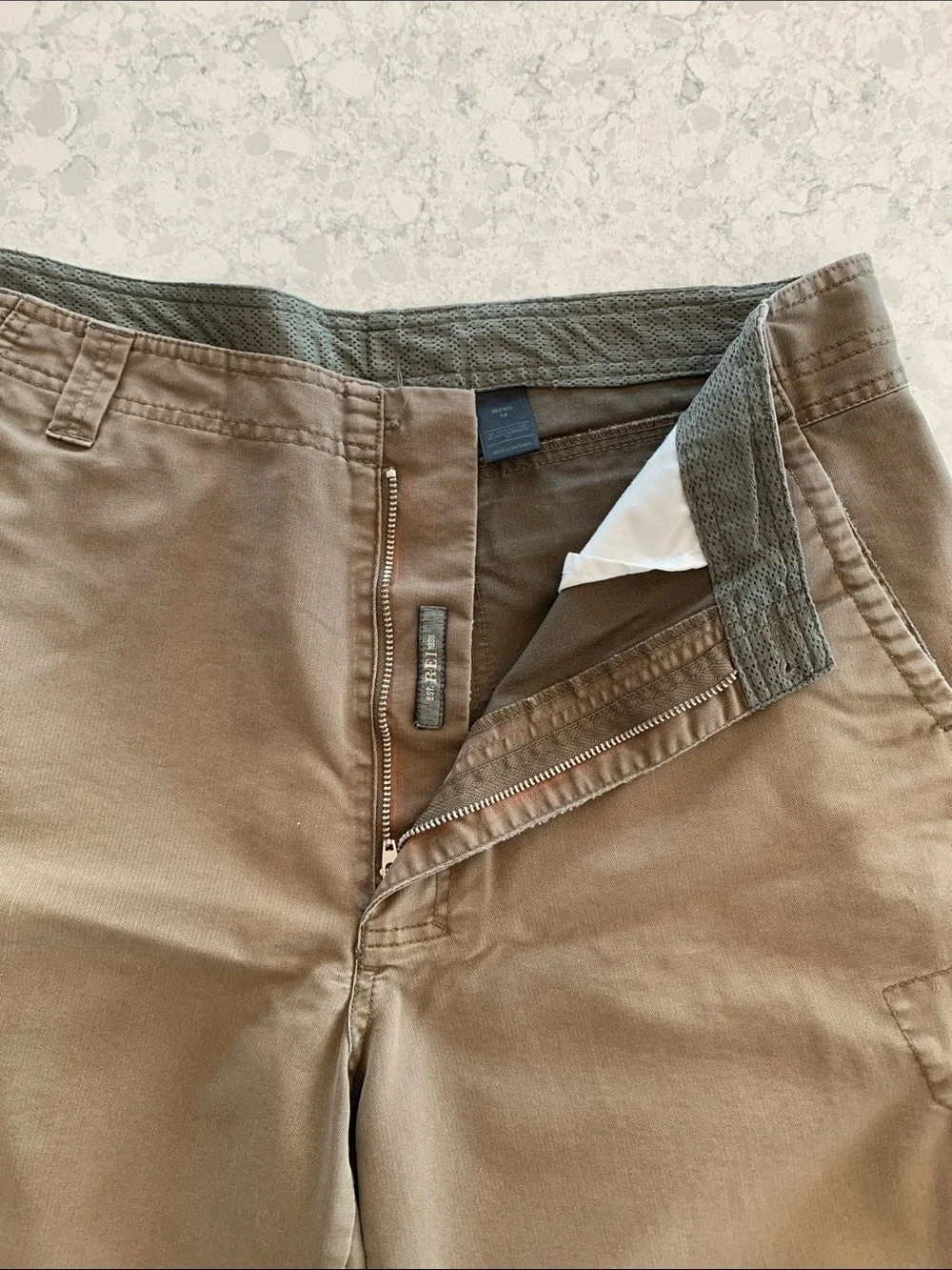 REI Men's Khaki Cargo Shorts - Picture 5 of 9
